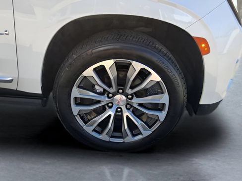 Used 2021 GMC Yukon Denali w/ Denali Premium Package AWD/4WD image 53