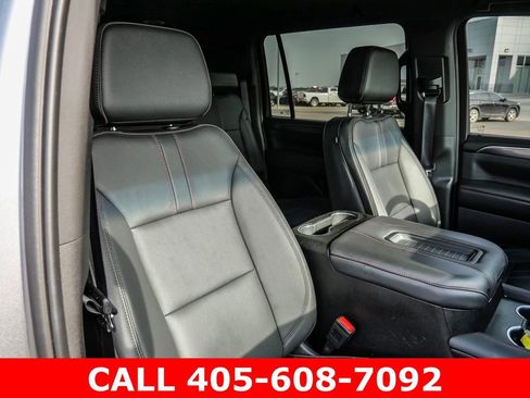 Used 2024 Chevrolet Suburban RST w/ Sport Performance Package AWD/4WD image 19