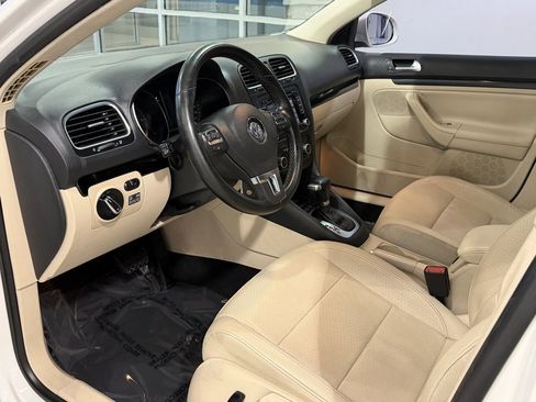 Used 2010 Volkswagen Jetta TDI image 8