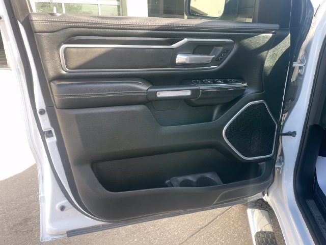 Used 2020 RAM 1500 Laramie w/ Sport Appearance Package AWD/4WD image 11