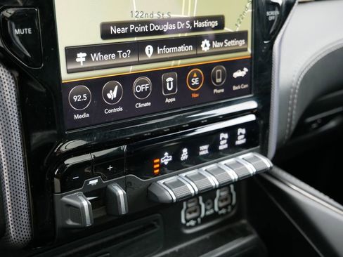 Used 2019 RAM 1500 Limited image 19