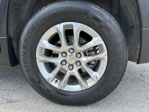 Used 2020 Chevrolet Traverse LT FWD image 10