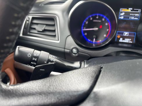 Used 2017 Subaru Outback 2.5i Touring image 18