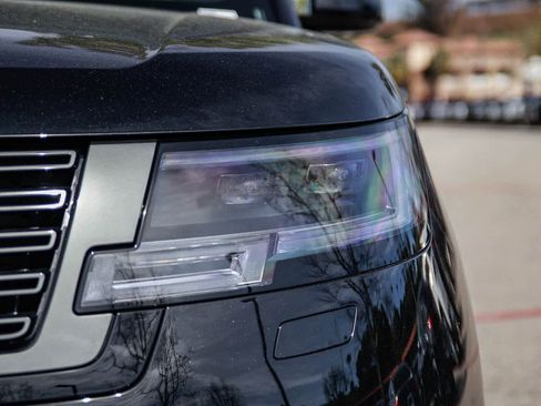 New 2026 Land Rover Range Rover SE image 10