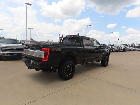 Used 2017 Ford F250 Platinum AWD/4WD image 11