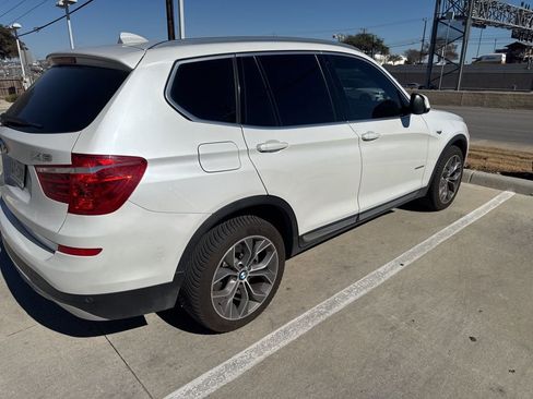 Used 2015 BMW X3 sDrive28i image 3
