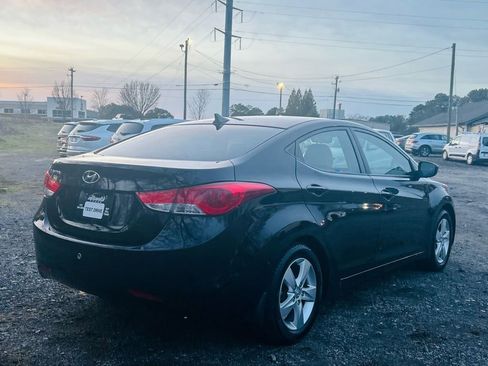 Used 2013 Hyundai Elantra GLS w/ Preferred Pkg image 7