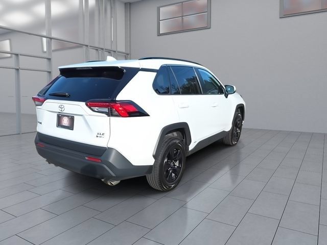 Used 2025 Toyota RAV4 XLE w/ Convenience Package AWD/4WD image 8