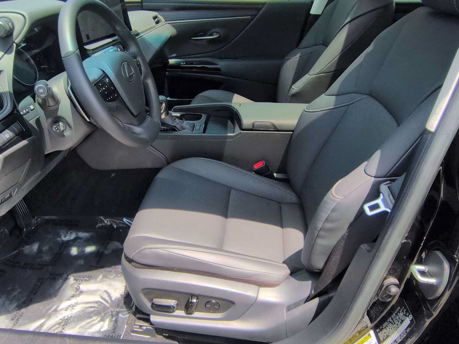 Used 2024 Lexus ES 350 w/ Premium Package FWD image 17