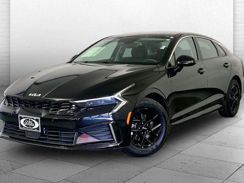 Certified 2025 Kia K5 LXS FWD image 12