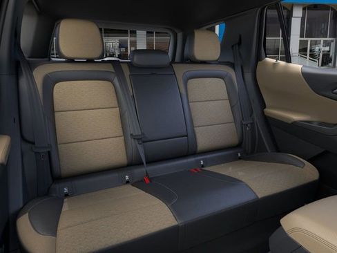 New 2026 Chevrolet Equinox ACTIV image 17
