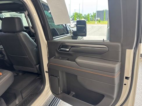 Used 2026 GMC Sierra 2500 AT4 w/ AT4 Premium Plus Package AWD/4WD image 12