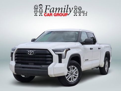 Certified 2025 Toyota Tundra SR5 AWD/4WD image 1