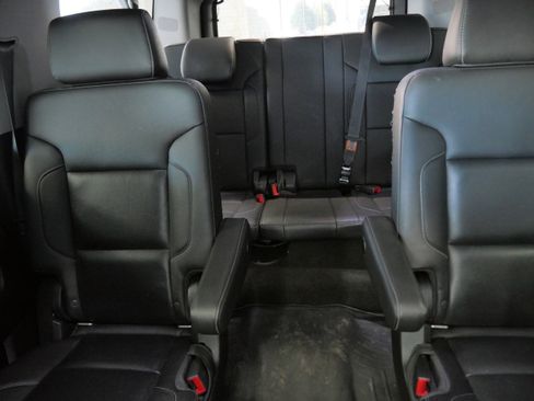 Used 2018 Chevrolet Suburban Premier image 13
