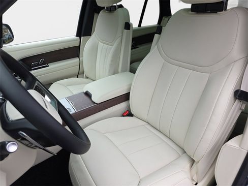 New 2026 Land Rover Range Rover SE image 15