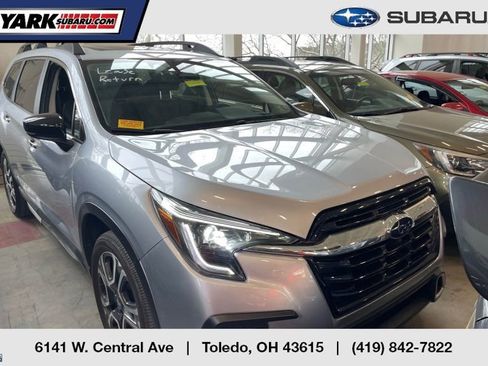 Used 2024 Subaru Ascent Touring image 1