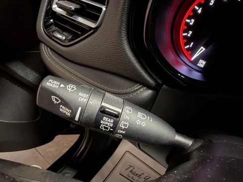 Used 2022 Dodge Durango SXT w/ Anodized Platinum Package AWD/4WD image 34