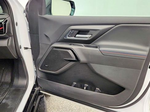 Used 2025 Chevrolet Silverado EV RST image 27