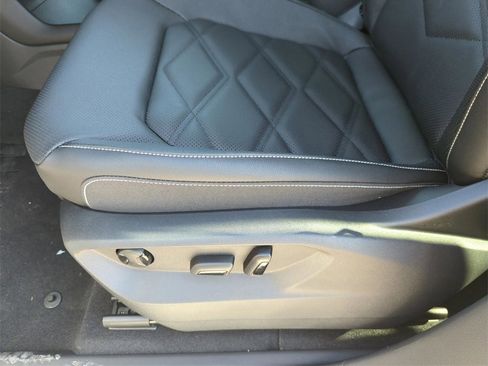 New 2026 Volkswagen Atlas SE image 26