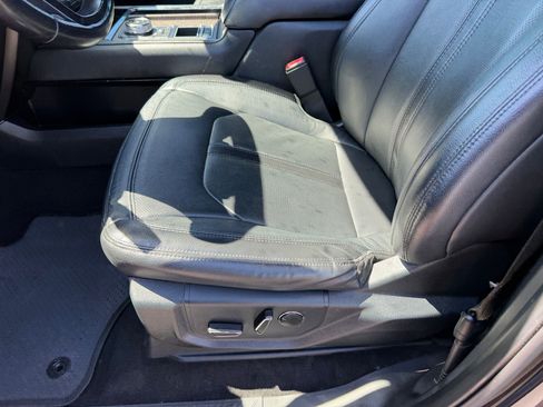 Used 2020 Ford Expedition Limited image 13