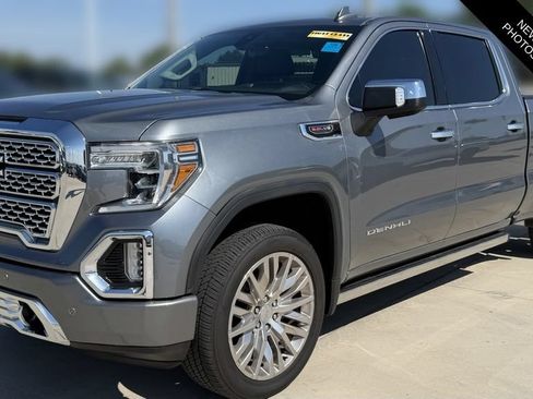 Used 2019 GMC Sierra 1500 Denali w/ Denali Ultimate Package AWD/4WD image 1