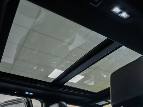 Certified 2023 Ford F150 Lariat w/ Equipment Group 502A High image 38