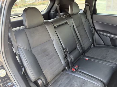 Used 2023 Mitsubishi Outlander SE image 24