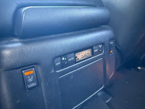 Used 2016 INFINITI QX80 2WD w/ Deluxe Technology Package image 14