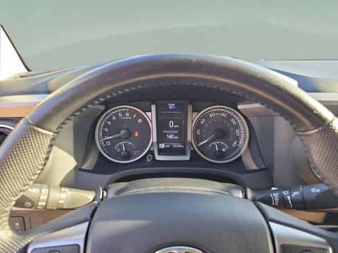 Used 2022 Toyota Tacoma SR5 image 24