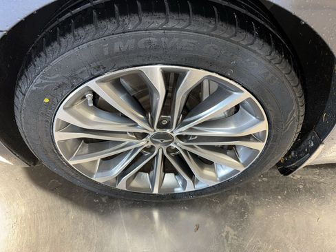 Used 2015 Hyundai Genesis 3.8 w/ Option Group 03 image 10