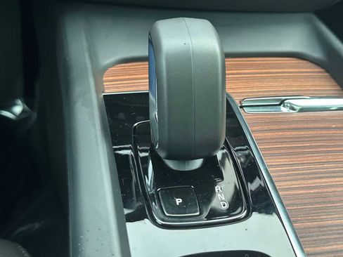 New 2026 Volvo V60 B5 Cross Country Plus w/ Climate Package image 31