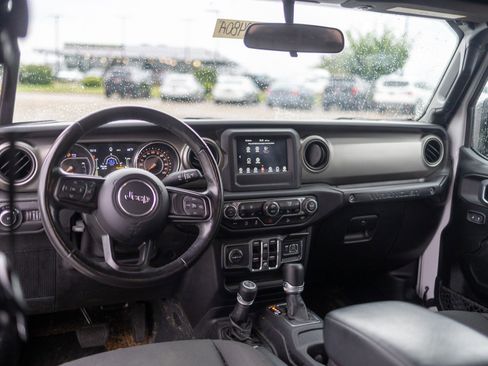 Used 2021 Jeep Wrangler Unlimited Sport image 37