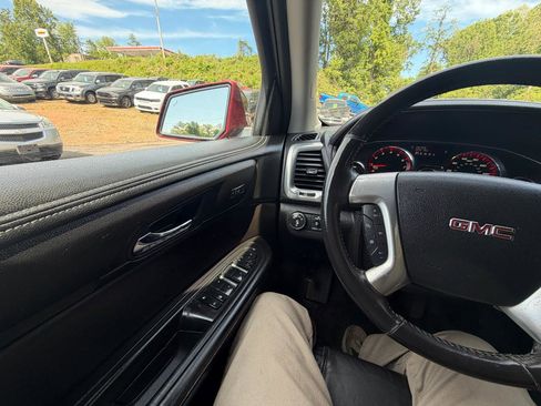 Used 2017 GMC Acadia Limited SLT image 25