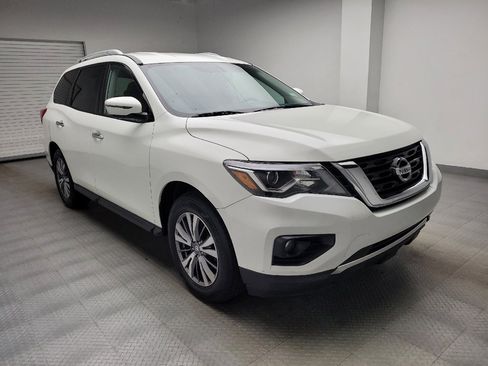 Used 2019 Nissan Pathfinder SV FWD image 13