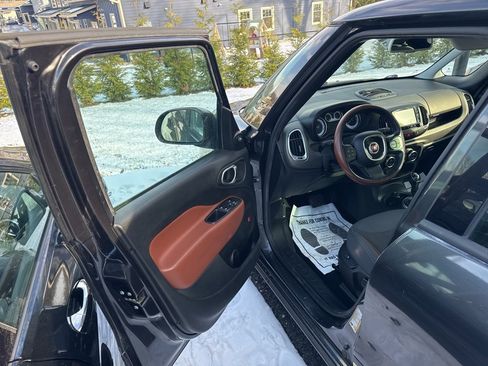 Used 2014 FIAT 500L Trekking w/ Popular Equipment Group image 13