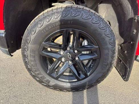 Used 2019 Chevrolet Silverado 1500 LT Trail Boss image 16