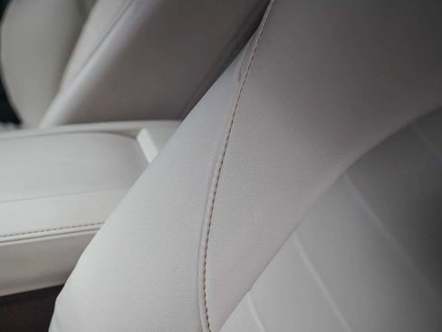 Certified 2020 Toyota Highlander XLE FWD image 21