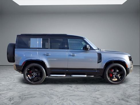 Used 2020 Land Rover Defender 110 X image 8