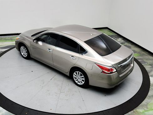 Used 2015 Nissan Altima 2.5 S w/ Power Driver Seat Package FWD image 34