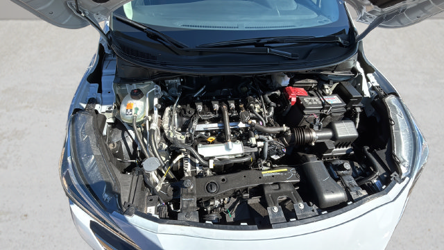 Used 2025 Nissan Versa SR w/ Trunk Package FWD image 31