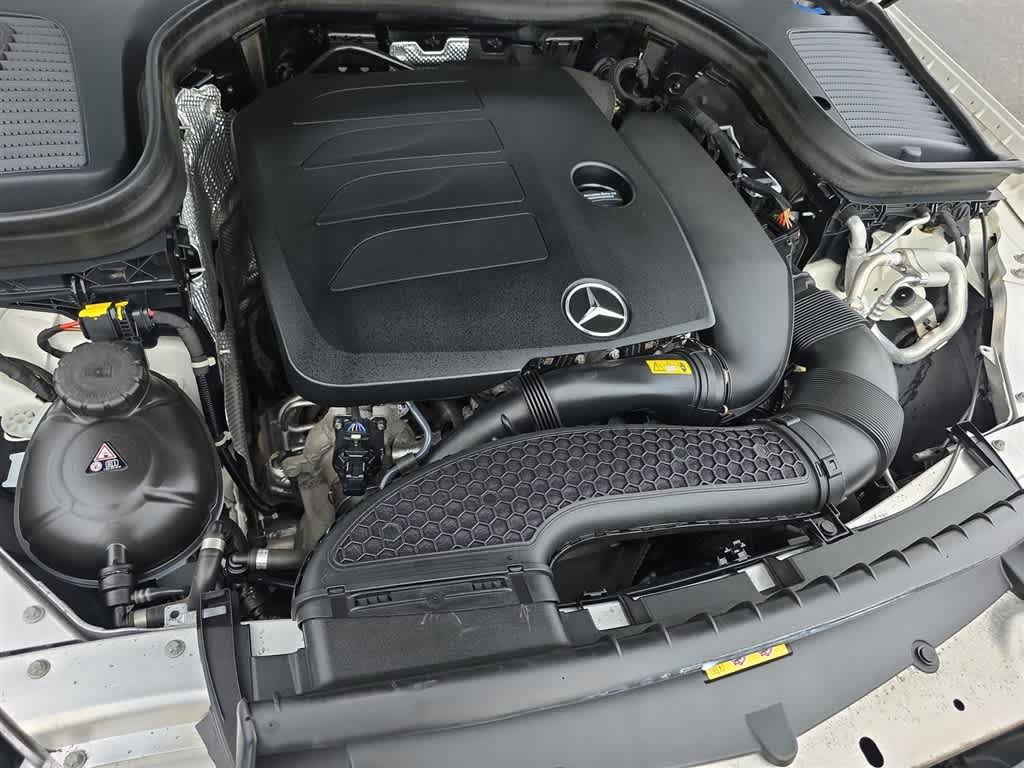Used 2021 Mercedes-Benz GLC 300 4MATIC image 29