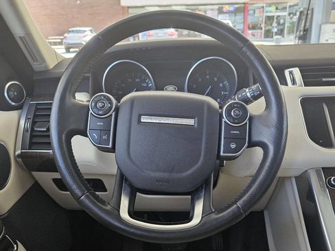 Used 2014 Land Rover Range Rover Sport HSE image 29