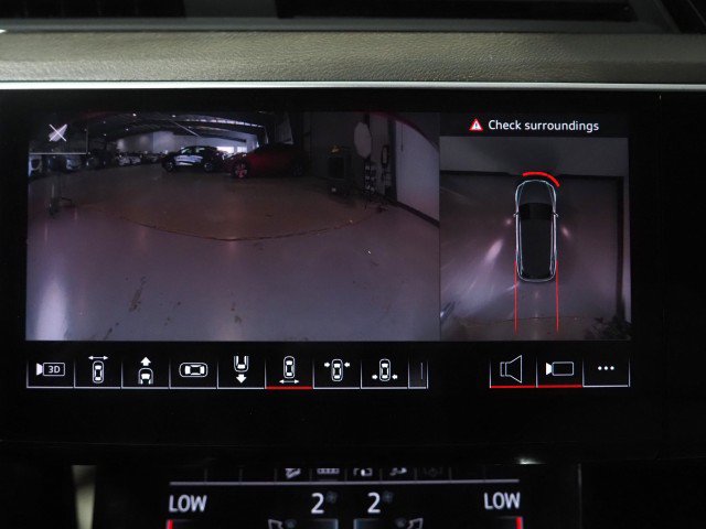 Used 2024 Audi Q8 e-tron Premium Plus w/ Premium Plus Package AWD/4WD image 29