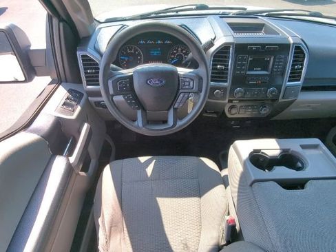 Used 2016 Ford F150 XLT AWD/4WD image 7