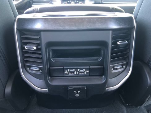 Used 2020 RAM 1500 Big Horn AWD/4WD image 30