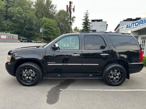 Used 2013 Chevrolet Tahoe LTZ AWD/4WD image 8