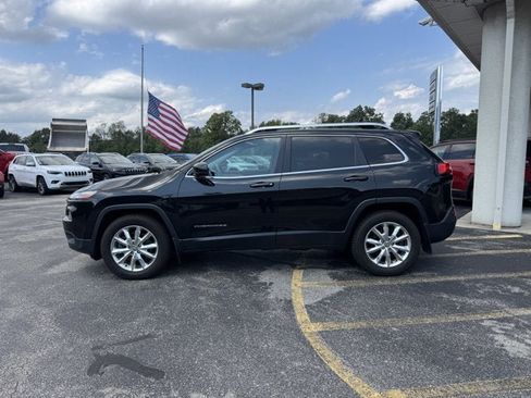 Used 2014 Jeep Cherokee Limited AWD/4WD image 2