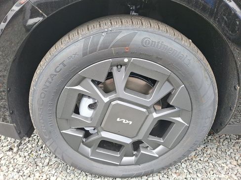 New 2026 Kia Carnival EX FWD image 4
