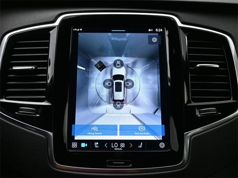 Used 2024 Volvo XC90 B6 Plus w/ Protection Package Premier image 20