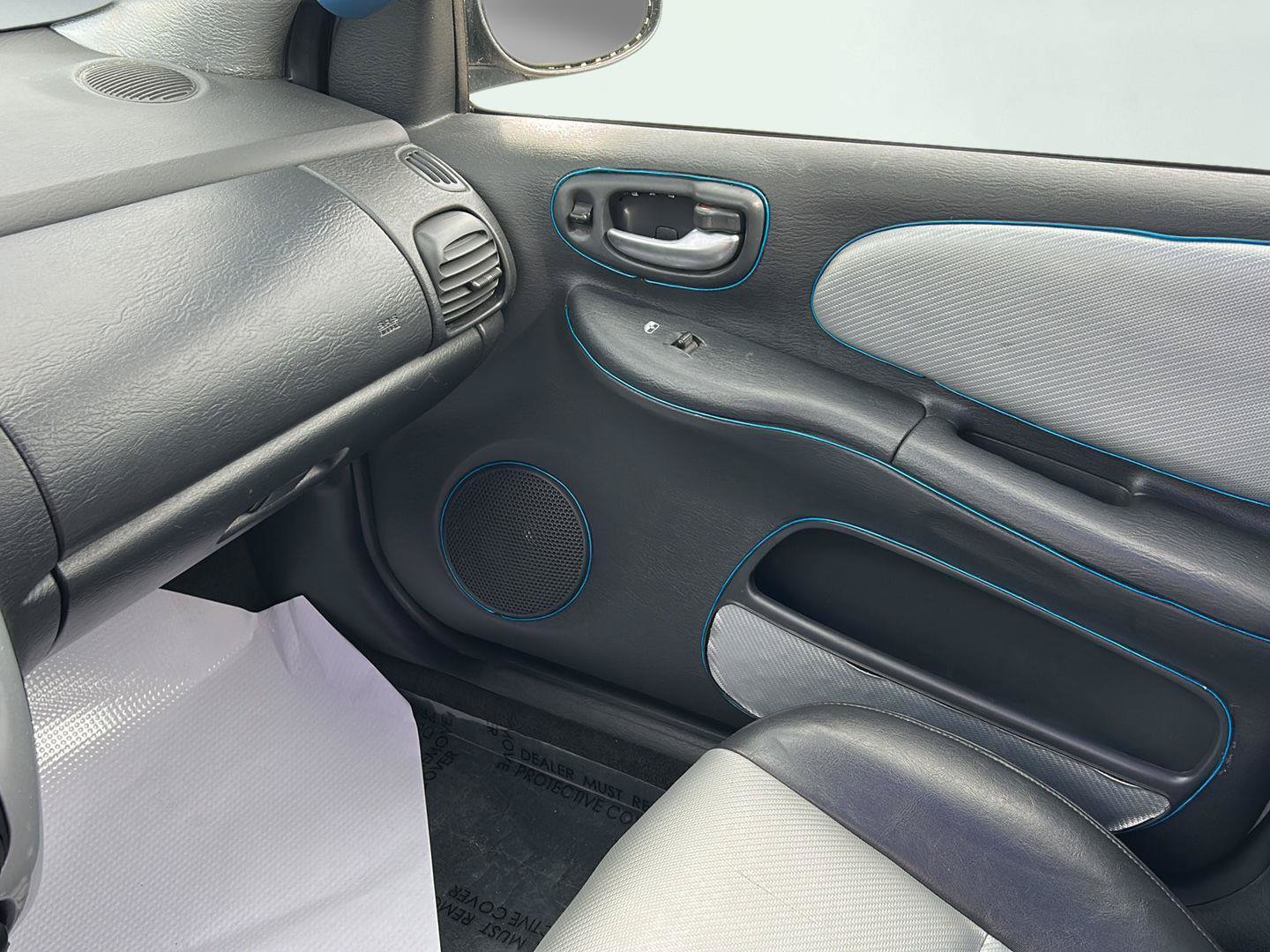 Used 2004 Dodge Neon FWD image 20